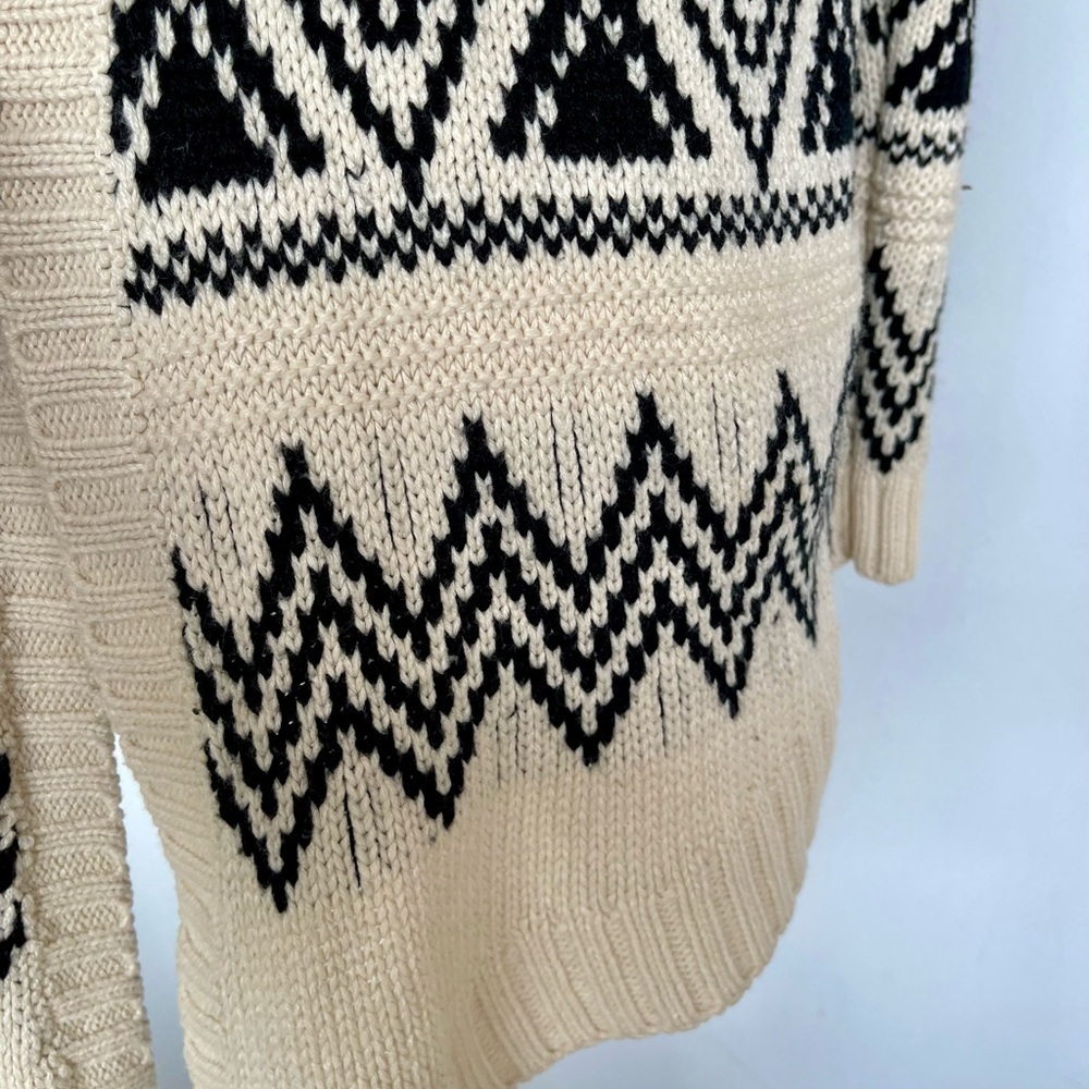 Debut brand chunky knit sweater | tribal print | open front | size 1XL/2XL | EUC - Picture 4 of 6